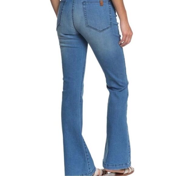 ‎Roxy- Medium Blue Flare Jeans pull up women’s size 26 - Picture 2 of 10